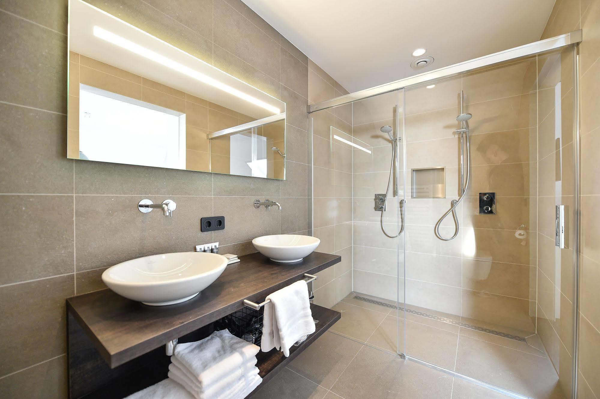 Brasserie-Hotel Antje Van De Statie Weert Kültér fotó